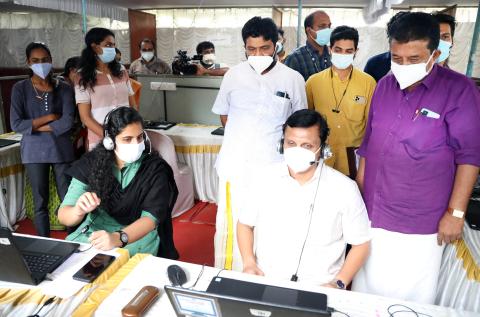 PWD Minister Visiting Control Room at TMC